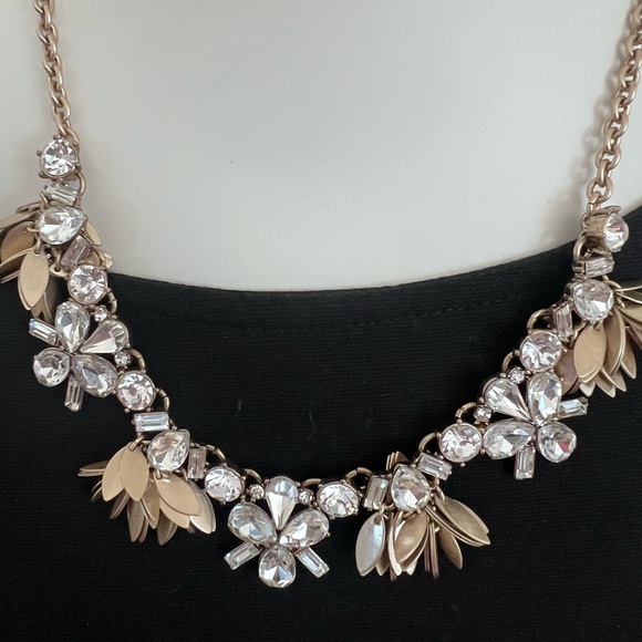 Designer J. Crew Gold-Tone Clear Crystal Bouquet Link Chain Statement Necklace - Picture 2 of 4